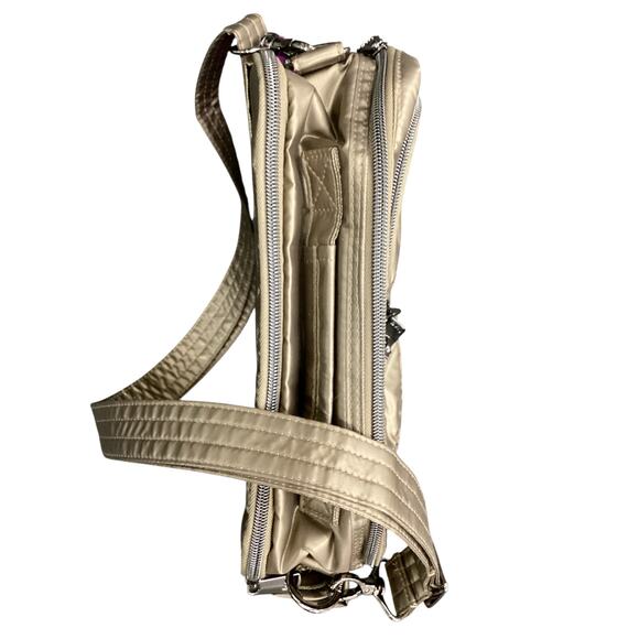 NWOT Lug Crossbody Women’s One Size Nylon Multiple Compartments Gold-Brown - Picture 3 of 10